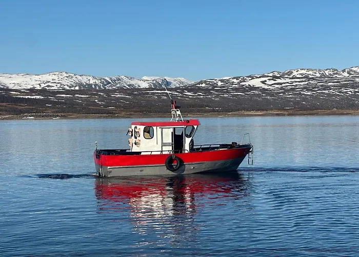 Mosstrond Turisthytte מלון דירות