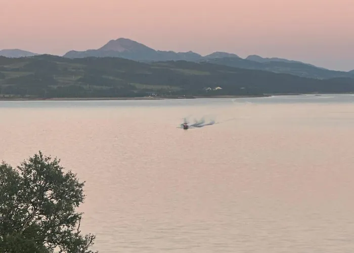 Mosstrond Turisthytte מלון דירות *