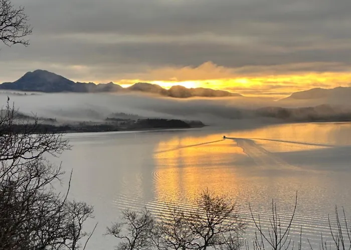 Mosstrond Turisthytte מלון דירות