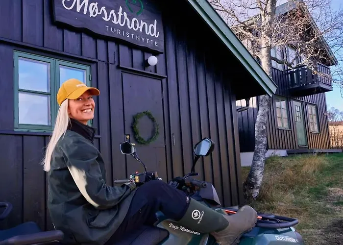 Mosstrond Turisthytte *